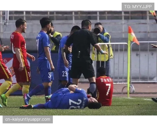 战术犯规的判罚标准与裁判执法原则详解