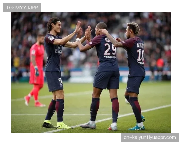 卡瓦尼与伊布终结效率分化如何重塑球队多点进攻结构